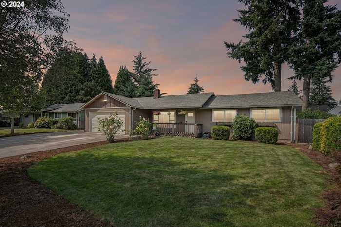 photo 1: 14824 NE 81ST ST, Vancouver WA 98682