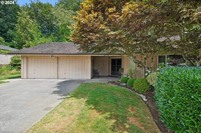 photo 1: 7367 SW EASTMOOR TER, Portland OR 97225