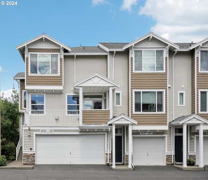 photo 1: 8530 SW 147TH TER Unit 101, Beaverton OR 97007