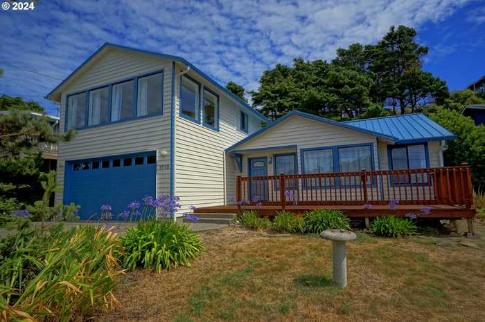 photo 1: 1713 NW BAYSHORE DR, Waldport OR 97394