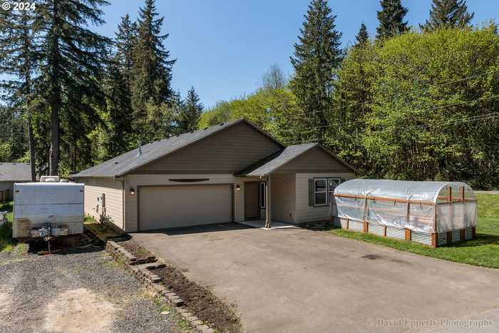 photo 1: 991 FAIRWAY LN, Vernonia OR 97064