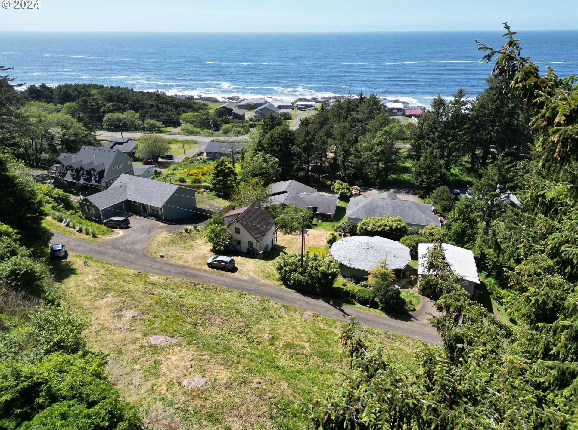 photo 3: 2500 Overlook DR, Yachats OR 97498