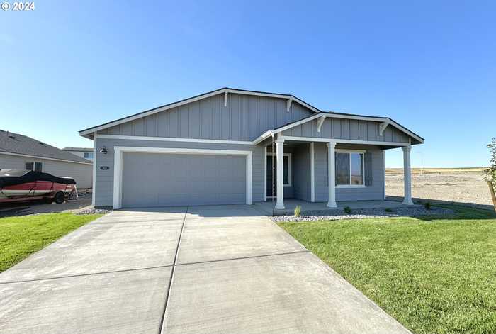 photo 1: 468 ARTHUR ST, Umatilla OR 97882