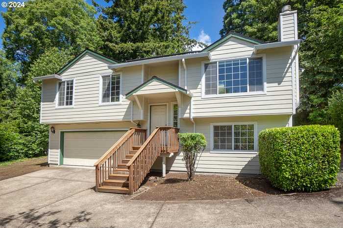 photo 1: 1055 SW CEDAR HILLS BLVD, Portland OR 97225