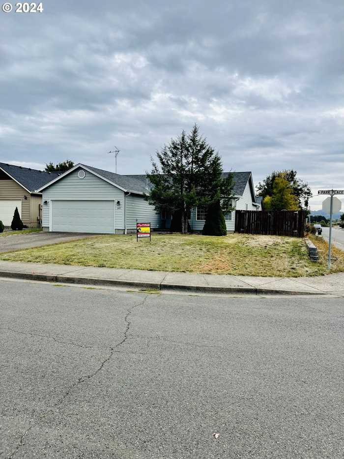 photo 1: 347 PARK PL, Monmouth OR 97361