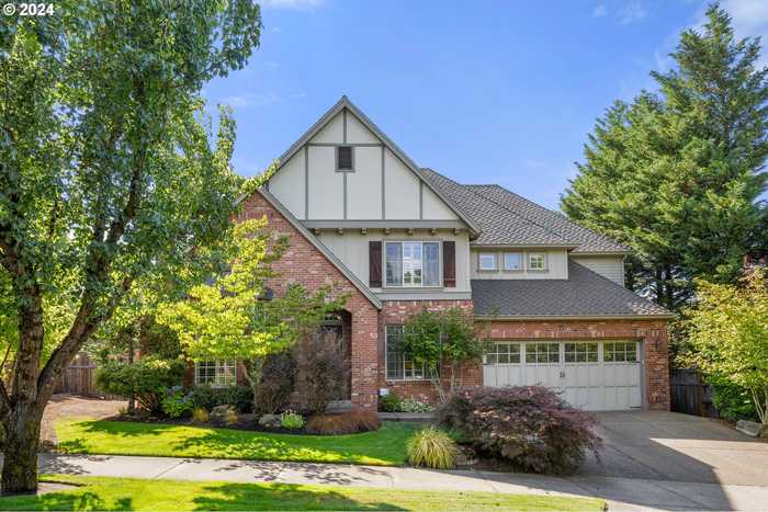 photo 1: 5012 GREGORY CT, West Linn OR 97068