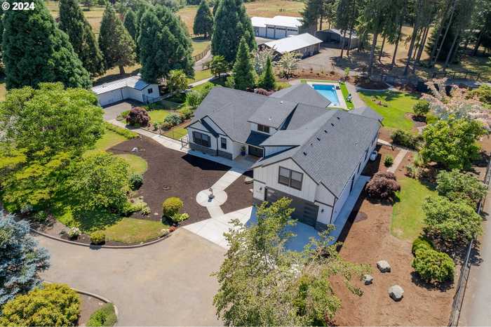 photo 1: 90292 SHORE LN, Eugene OR 97402