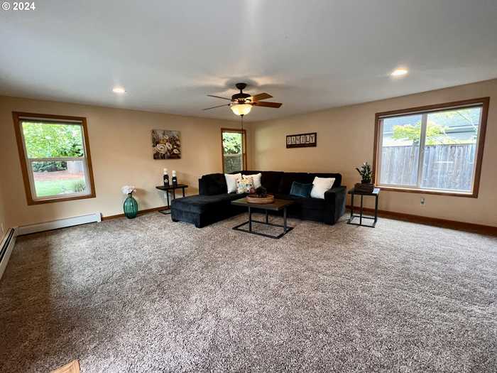 photo 48: 2673 TURNBULL LN, Eugene OR 97401