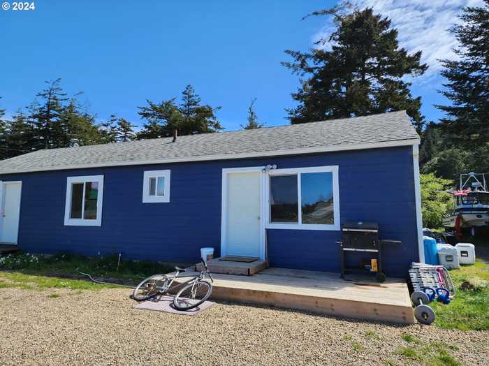 photo 24: 819 12TH ST, Port Orford OR 97465