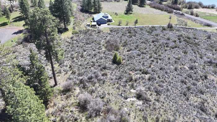 photo 2: Lake Forest RD Unit 3, Chiloquin OR 97624