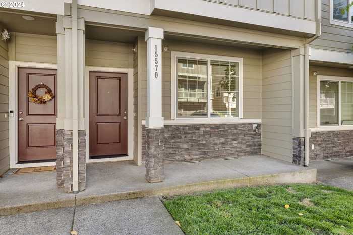 photo 2: 15570 NW SNOWBUSH LN, Portland OR 97229