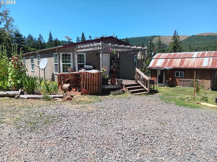 photo 2: 37510 MOUNTAIN HOME DR, Brownsville OR 97327