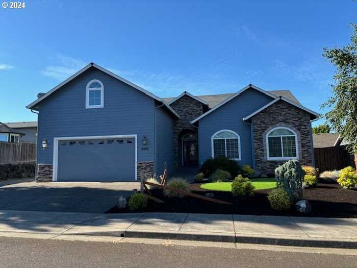 photo 37: 2585 LEXINGTON AVE, Sutherlin OR 97479