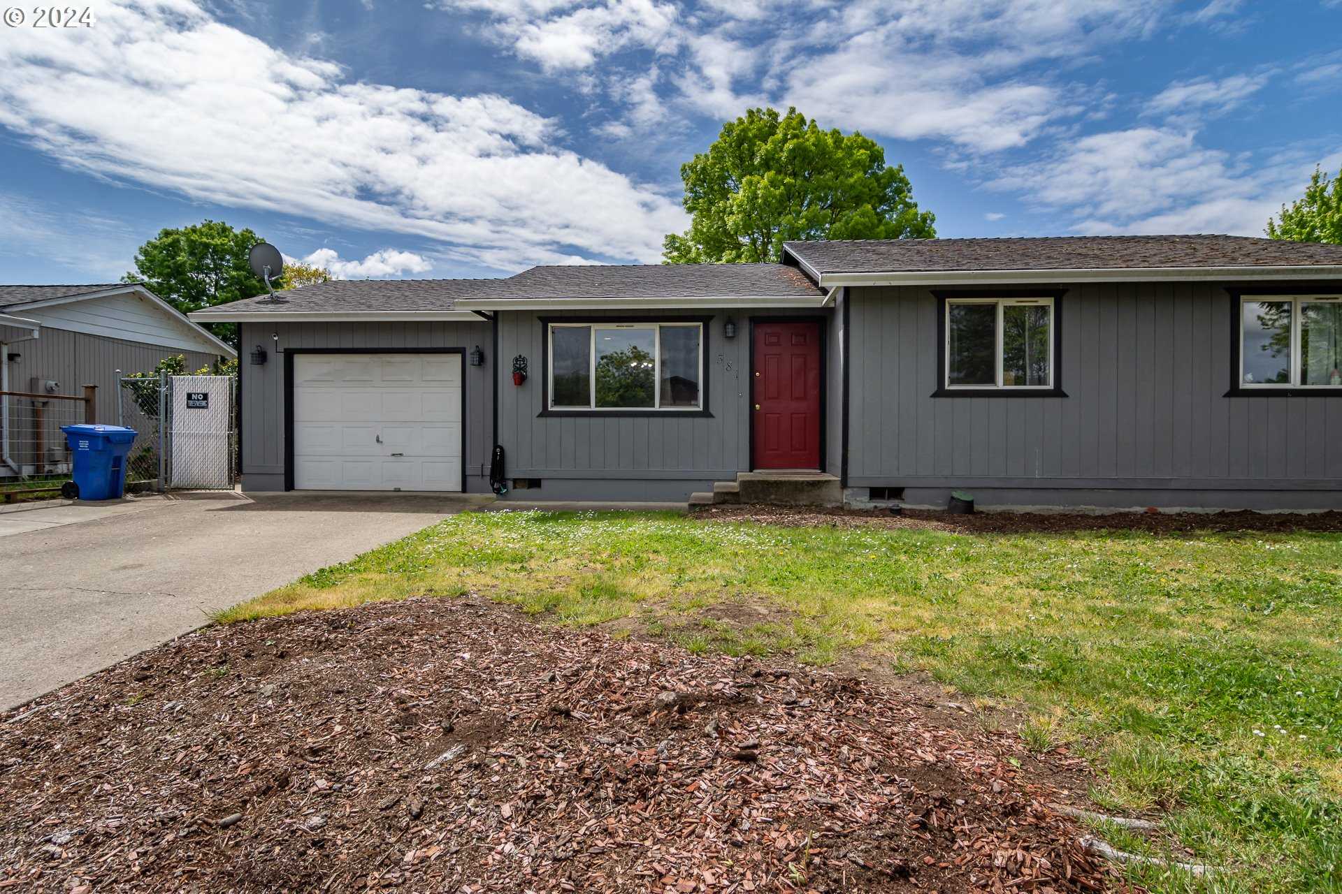 photo 2: 381 CHAR ST, Roseburg OR 97471