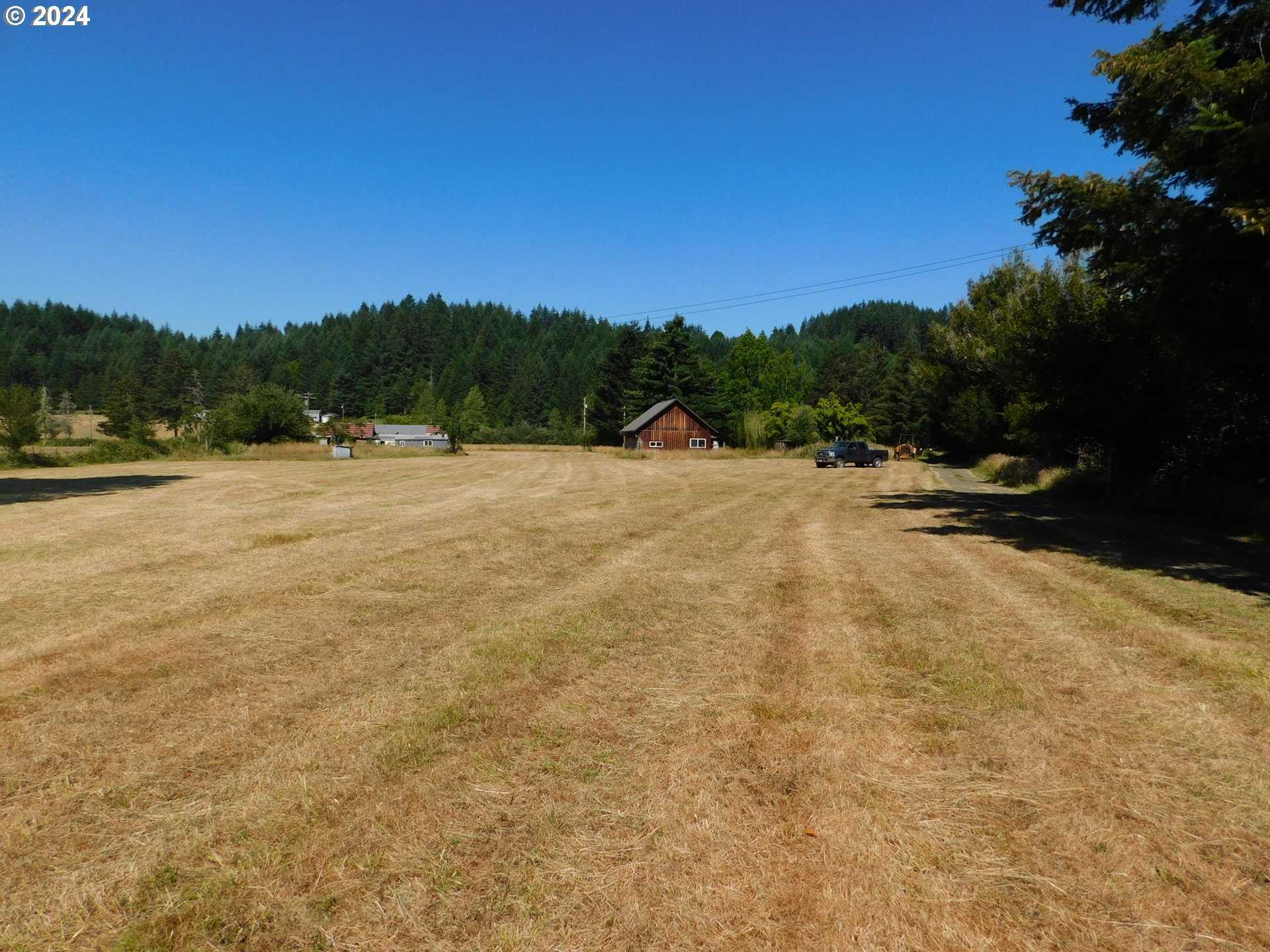 photo 2: 58791 FAIRVIEW RD, Coquille OR 97423