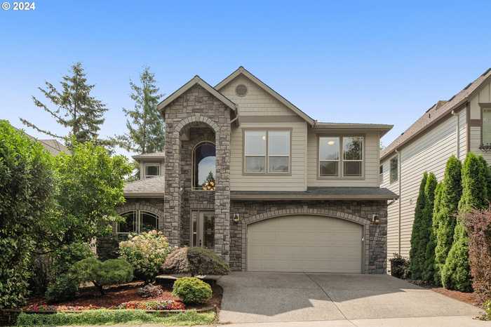 photo 1: 11264 NW BROOKSTONE CT, Portland OR 97229