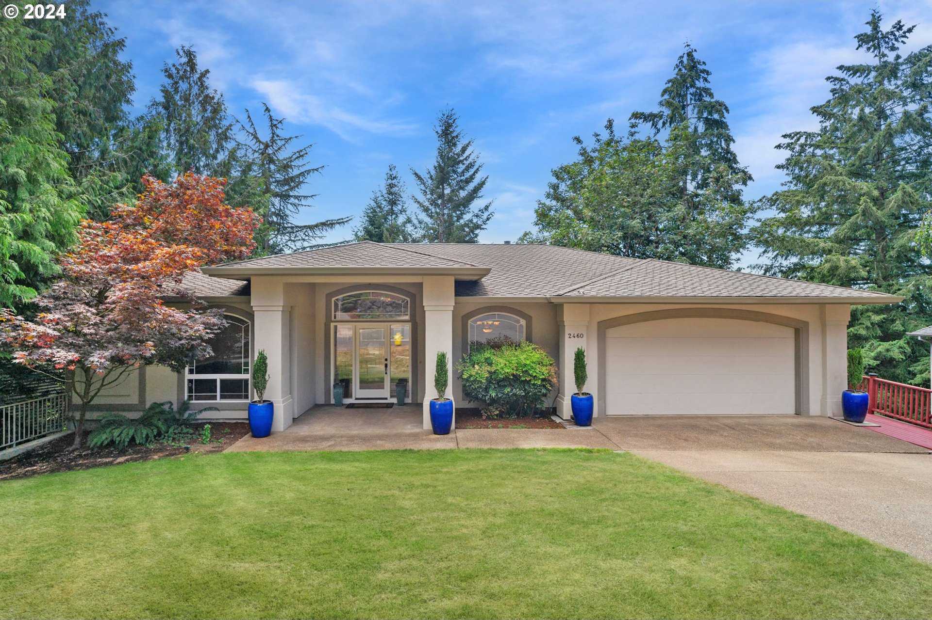 photo 1: 2460 TIPPERARY CT, West Linn OR 97068