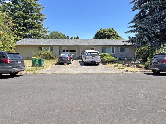 photo 1: 2127 RHODORA ST, Forest Grove OR 97116