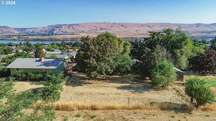 photo 1: 2208 E 16, The Dalles OR 97058