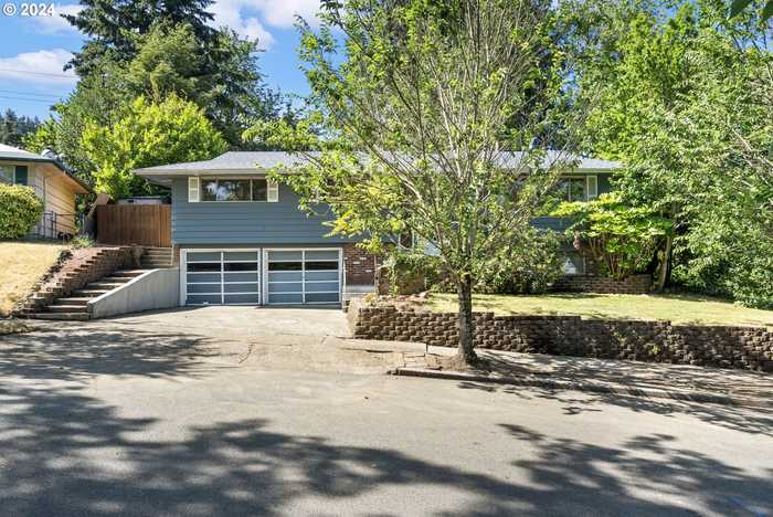 photo 35: 2421 SE 103RD DR, Portland OR 97216