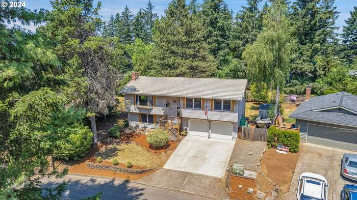 photo 2: 14815 S GREENTREE DR, Oregon City OR 97045