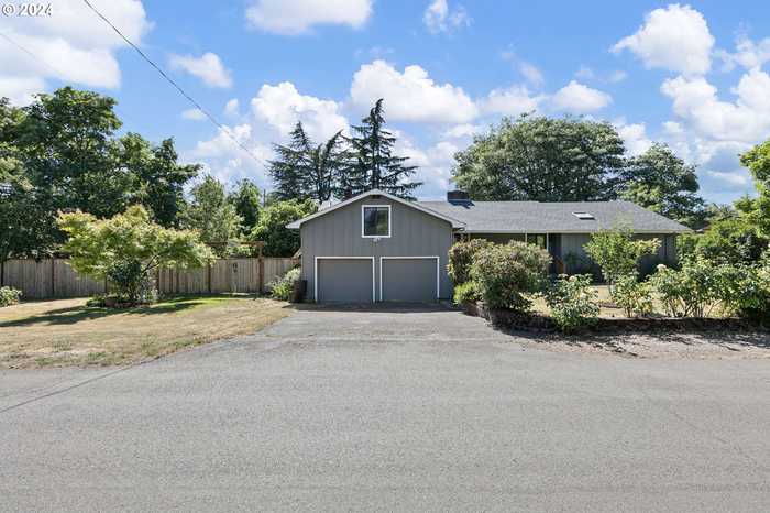 photo 1: 940 FORRESTER WAY, Eugene OR 97401