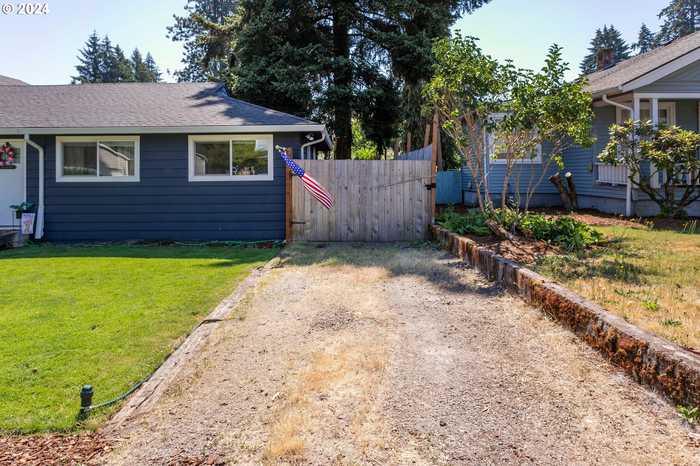 photo 42: 5312 SE MELDRUM AVE, Milwaukie OR 97267