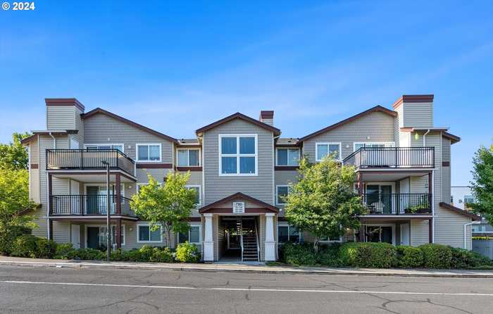 photo 1: 790 NW 185TH AVE Unit 202, Beaverton OR 97006