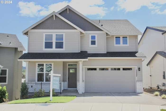 photo 1: 17337 SE COYOTE CT, Happy Valley OR 97089