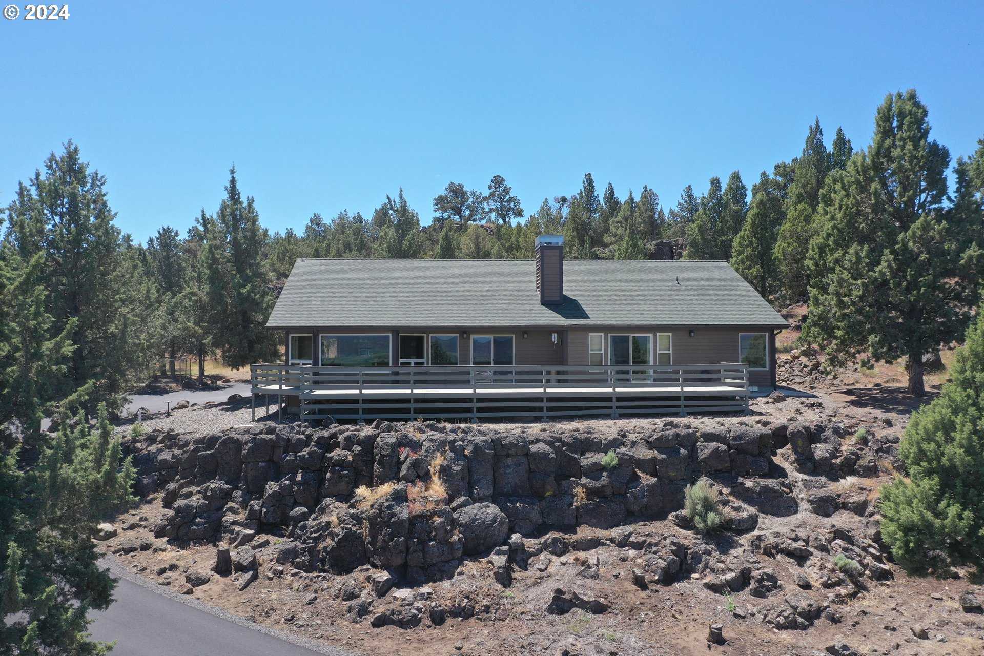 photo 2: 2675 NW CENTURY DR, Prineville OR 97754