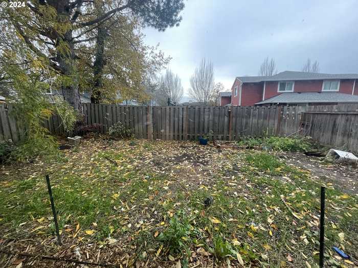 photo 13: 2937 SW LAURA CT, Troutdale OR 97060