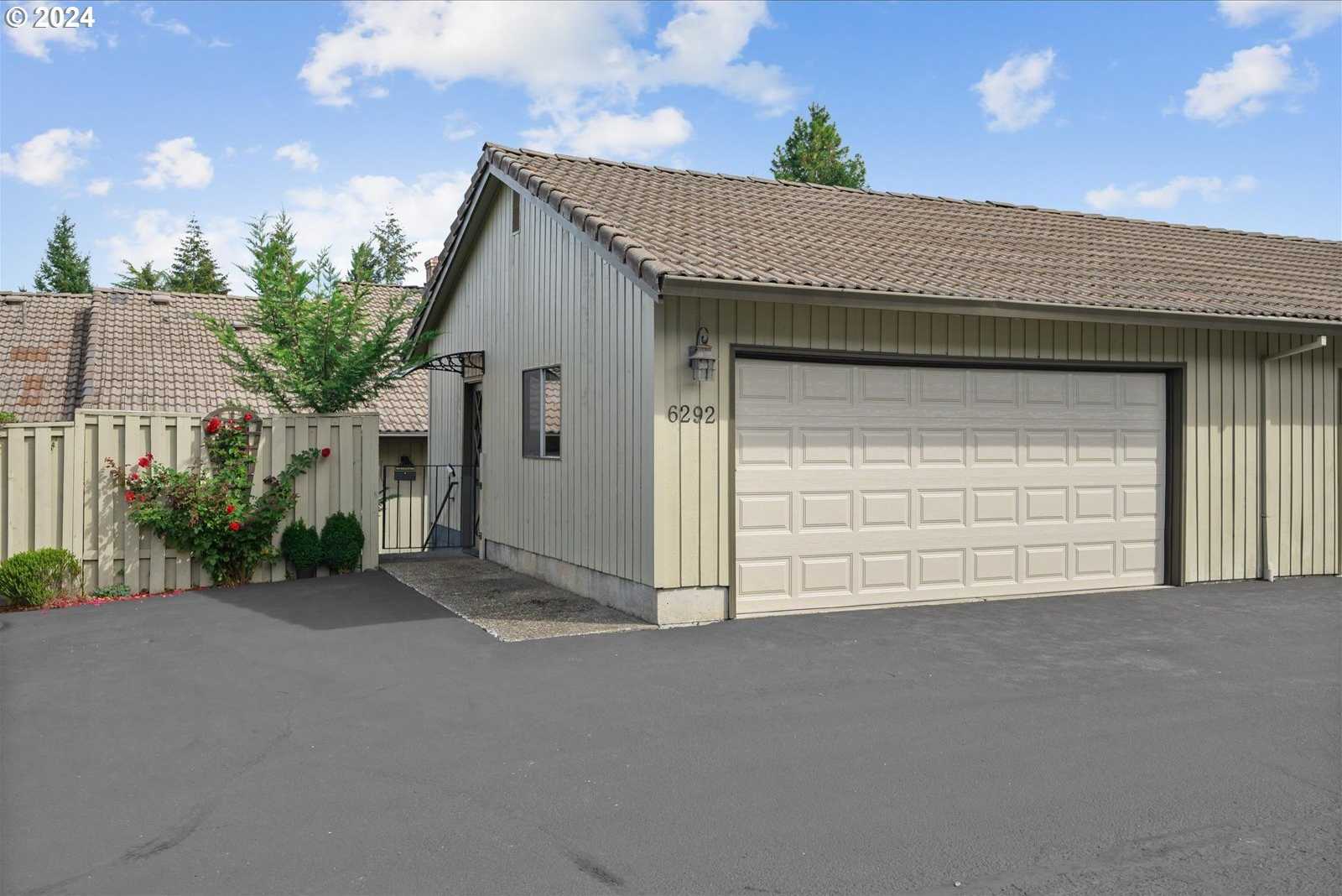 photo 1: 6292 PREAKNESS DR, West Linn OR 97068