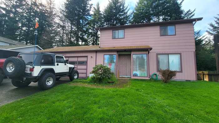 photo 1: 3881 EDGEWOOD DR, North Bend OR 97459