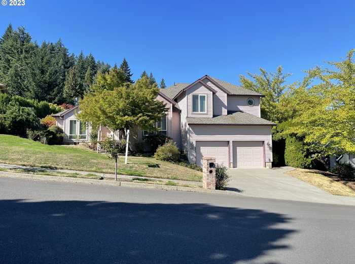 photo 1: 431 SE 14TH CT, Gresham OR 97080