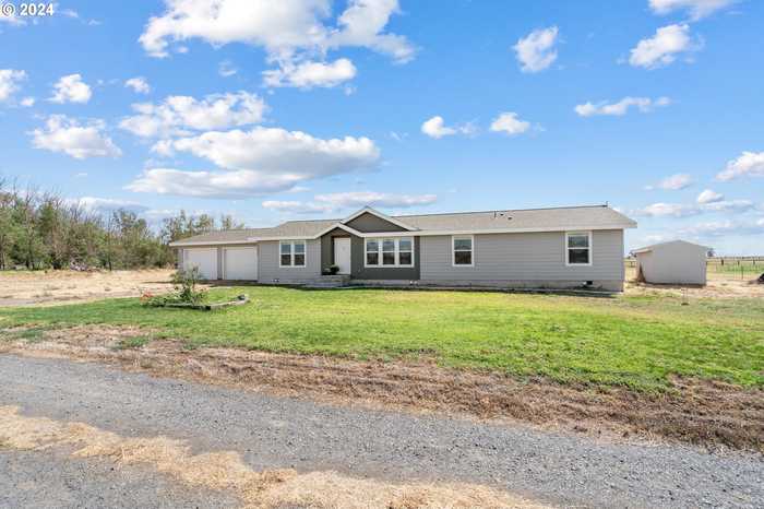 photo 1: 78806 OLSON RD, Boardman OR 97818