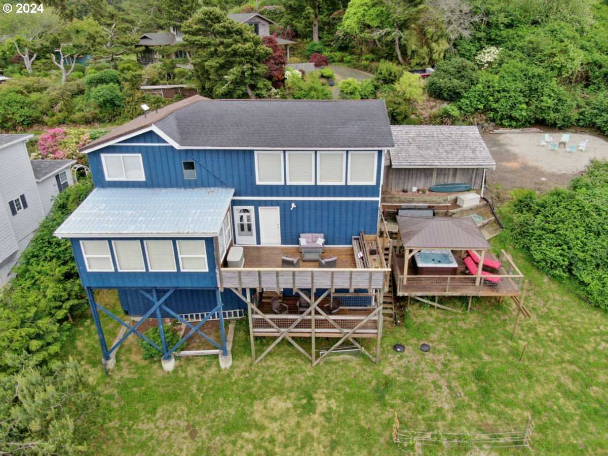 photo 3: 46990 TERRACE DR, Neskowin OR 97149