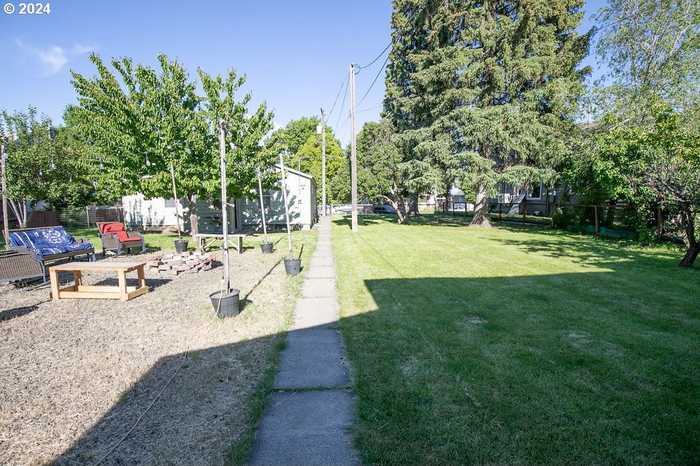 photo 41: 2112 3RD ST, La Grande OR 97850