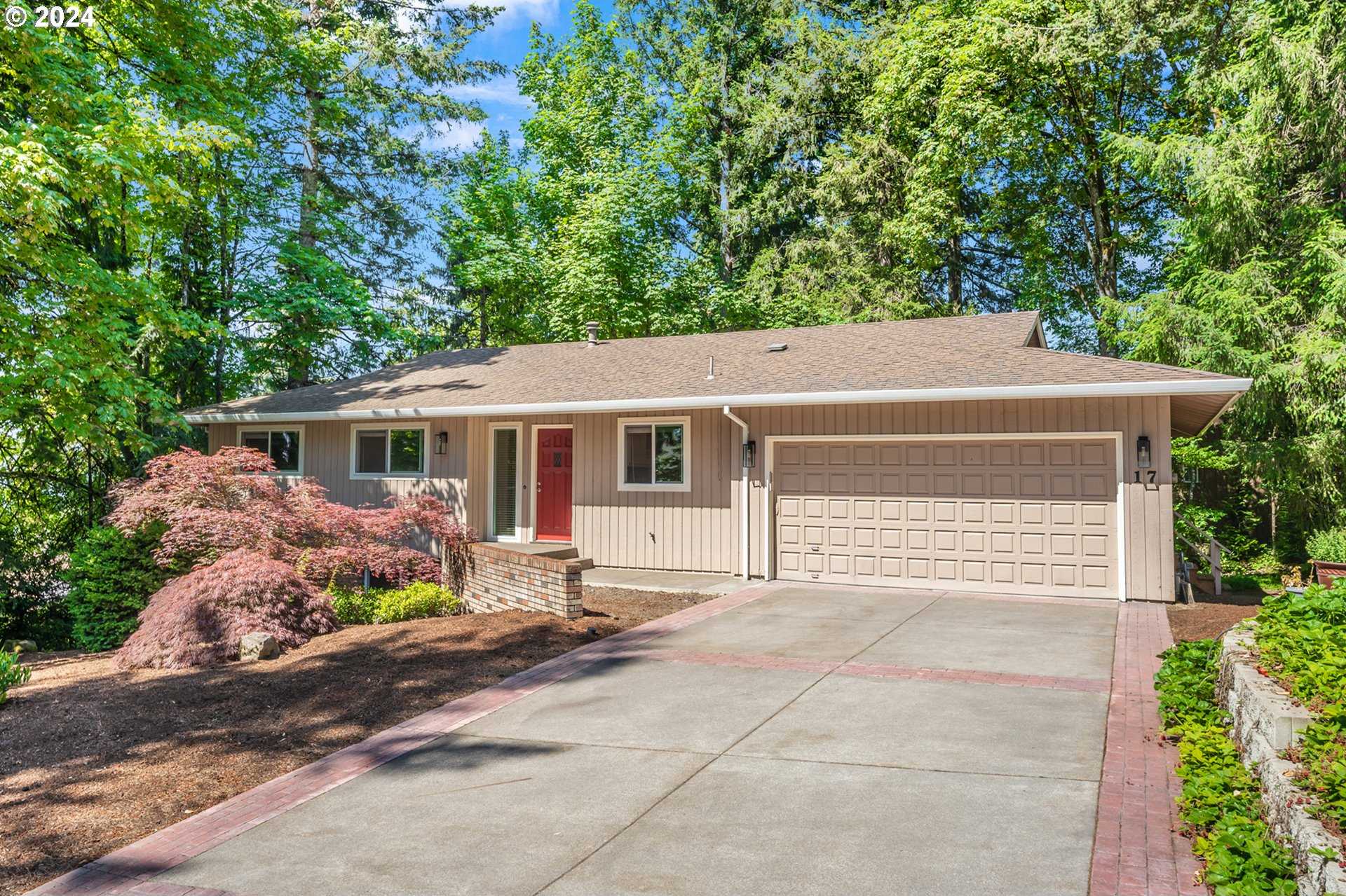 photo 1: 17 TOUCHSTONE, Lake Oswego OR 97035