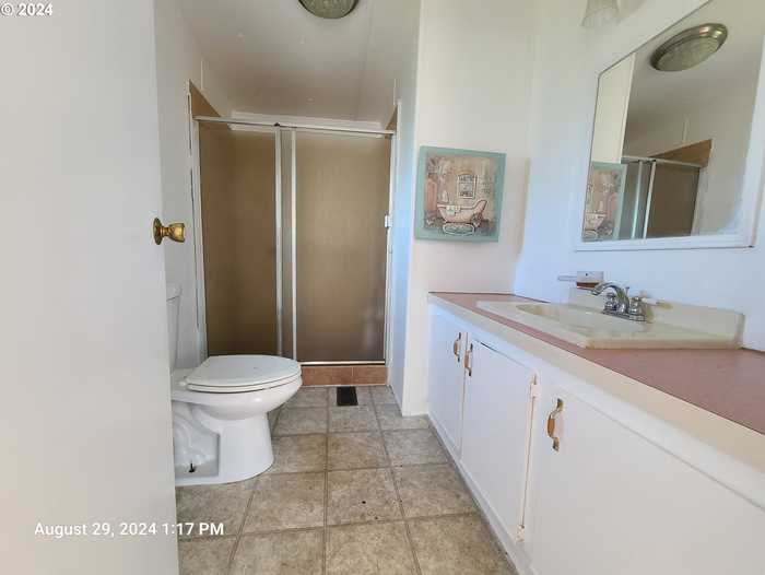 photo 15: 67 MANOR LOOP, Roseburg OR 97471