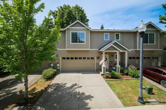 photo 1: 2747 SE 48TH PL, Hillsboro OR 97123