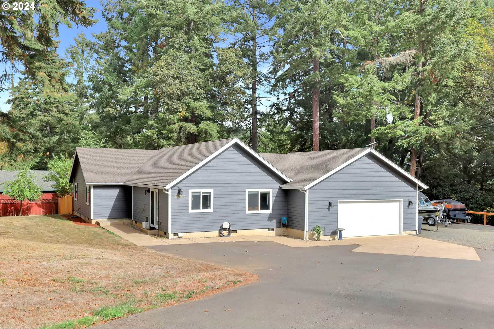 photo 1: 26740 SHADY OAK DR, Monroe OR 97456