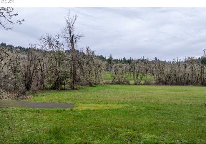 photo 22: Hidden Meadows Dr, Eugene OR 97405