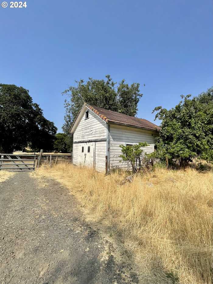 photo 13: W Irvine ST, The Dalles OR 97058