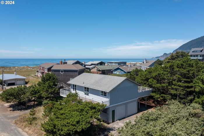 photo 1: 8790 PUFFIN LN, Manzanita OR 97130