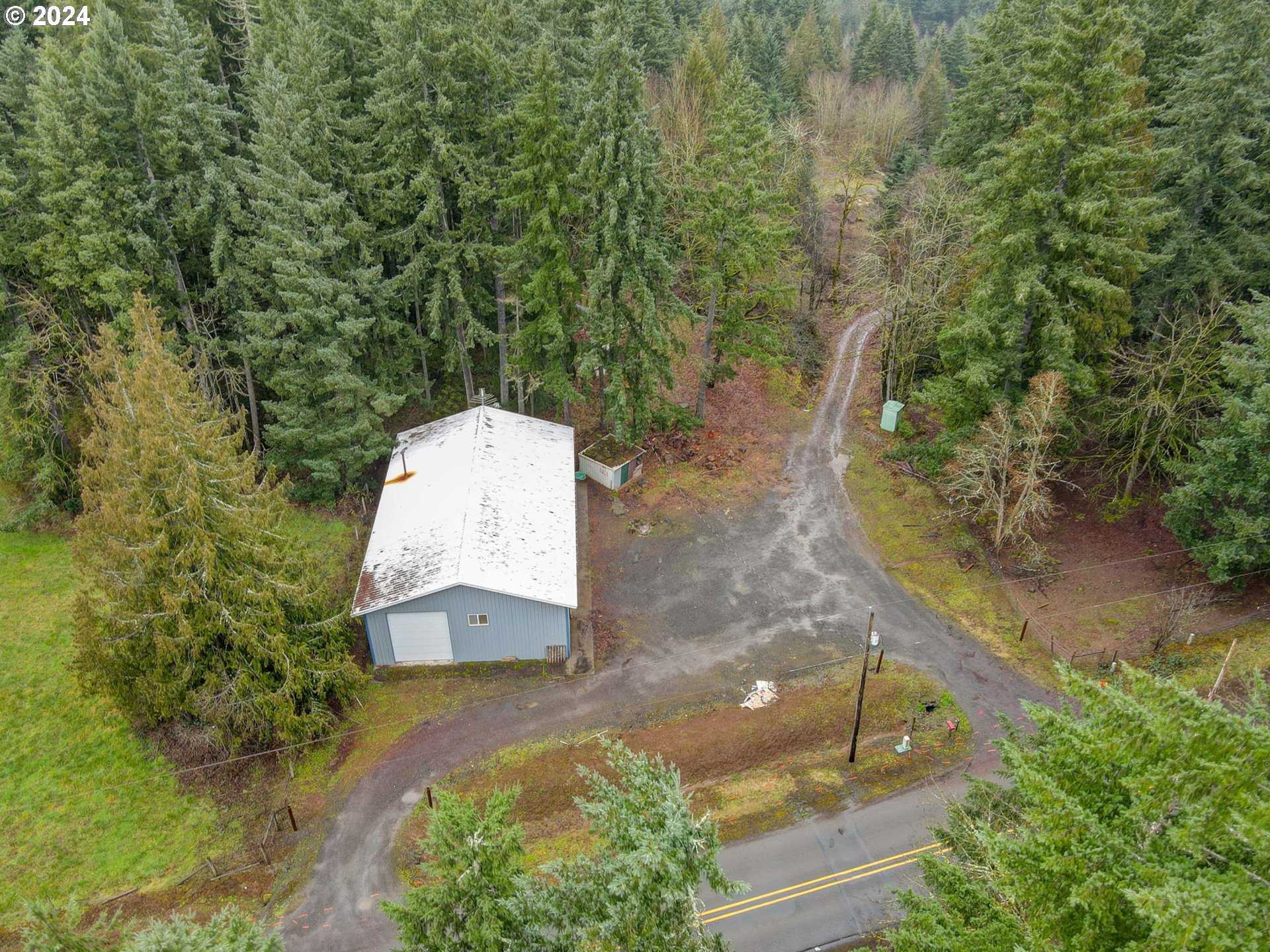 photo 2: 15871 S HOWARDS MILL RD, Mulino OR 97042