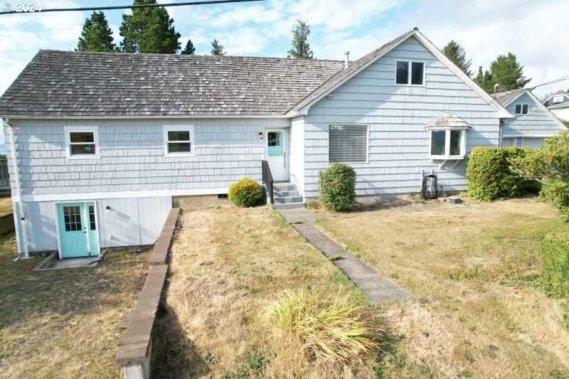 photo 3: 35207 FICK LN, Astoria OR 97103