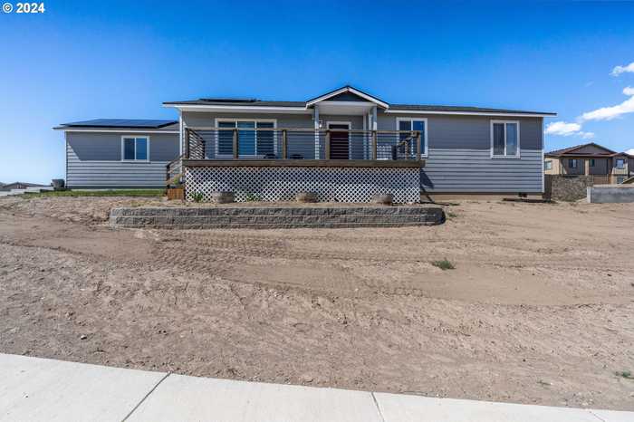 photo 1: 2310 NE COLLEEN RD, Prineville OR 97754