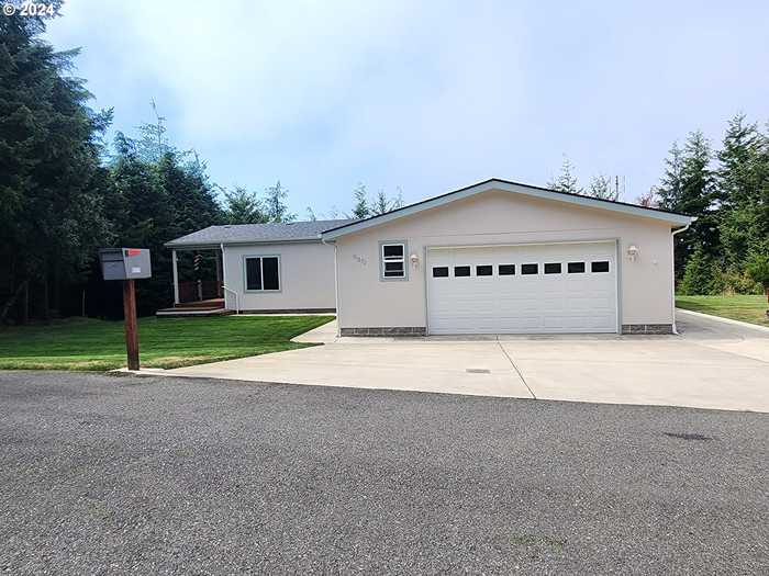 photo 1: 91570 GRINNELL LN, Coos Bay OR 97420