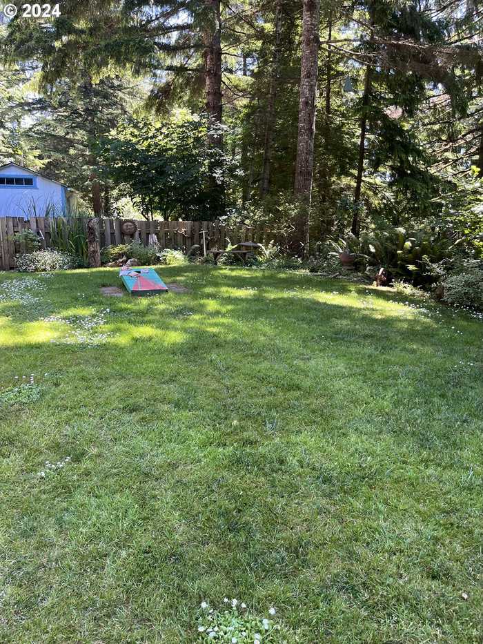 photo 18: 92626 CASCADE LN, Coos Bay OR 97420