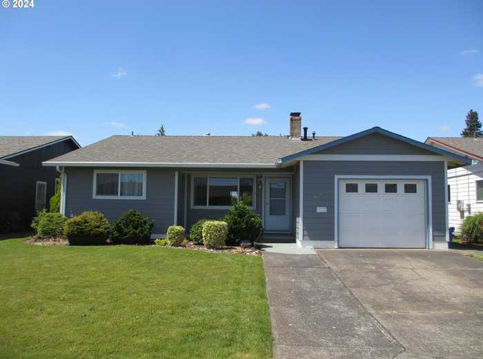 photo 1: 1637 PRINCETON RD, Woodburn OR 97071